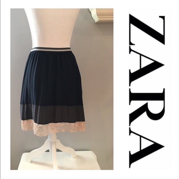 Zara Dresses & Skirts - Zara Basics pleated skirt size M.